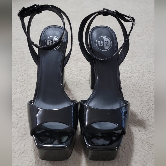 B2 "Riley" Heels - Picture 2 of 5